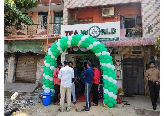 Tea World franchise storefront